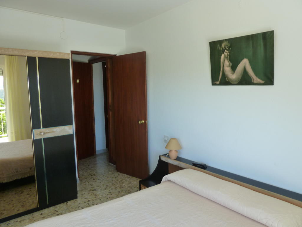Pension Riego De Ambros الغرفة الصورة